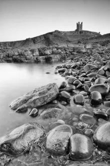 Dunstanburgh Castle Mono